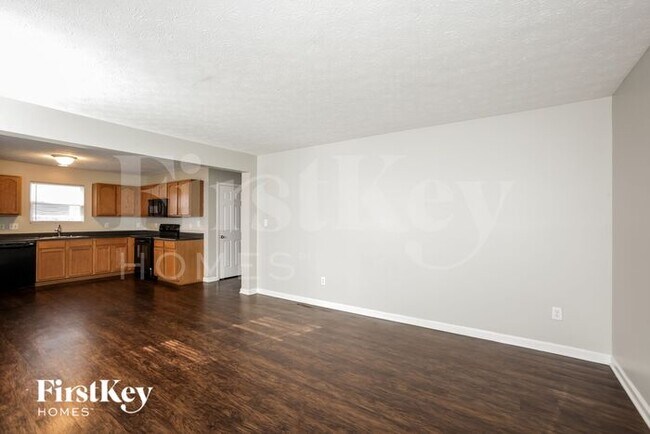 Building Photo - 11419 High Grass Dr