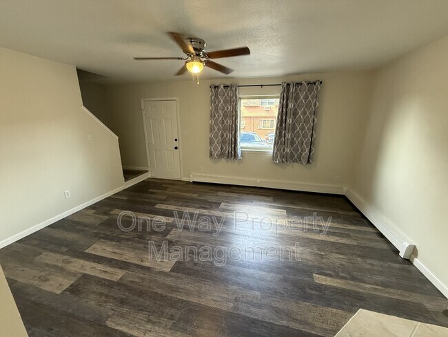 Foto del edificio - 824 37th Ave Ct