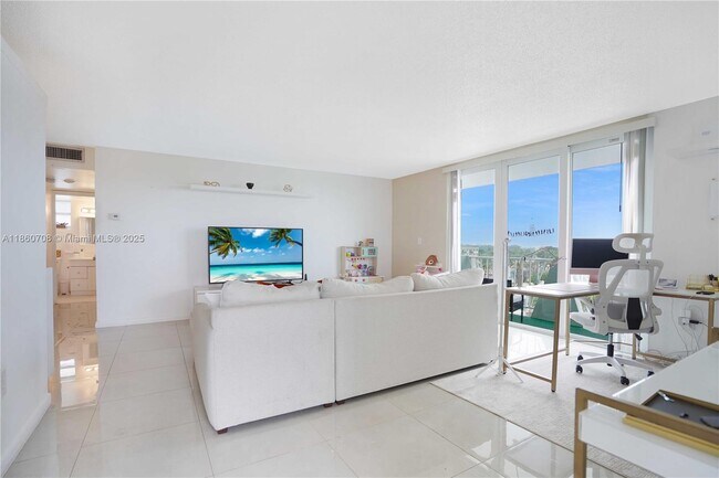 Foto del edificio - 7133 Bay Dr