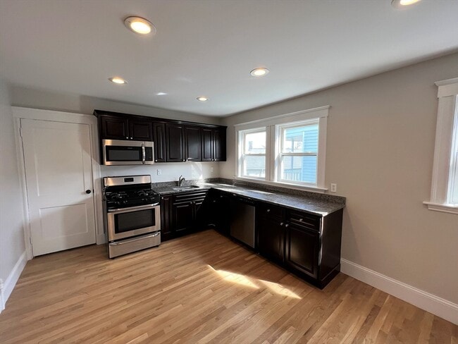 Building Photo - 344-346-346 Hyde Park Ave