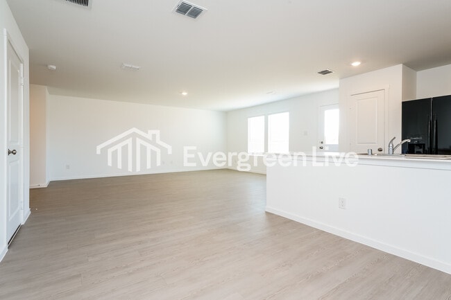 Foto del edificio - 10528 Desert Hawk Cir