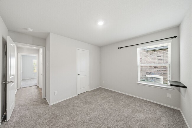 Foto del edificio - 5222 Greenwood Smt Trl