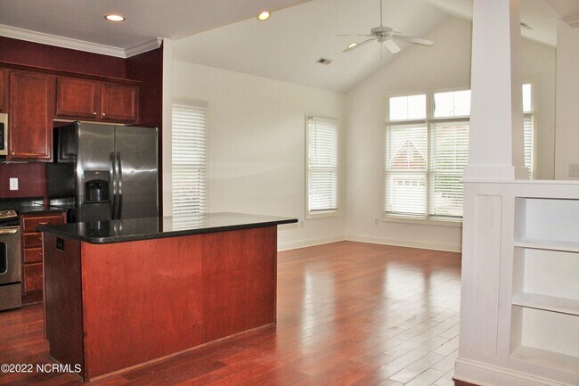 Foto del edificio - 33 Elk Ridge Ln