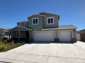 Building Photo - 2448 Riparia St