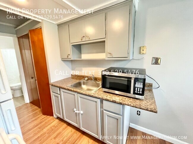 Building Photo - 92 Riveredge Pkwy