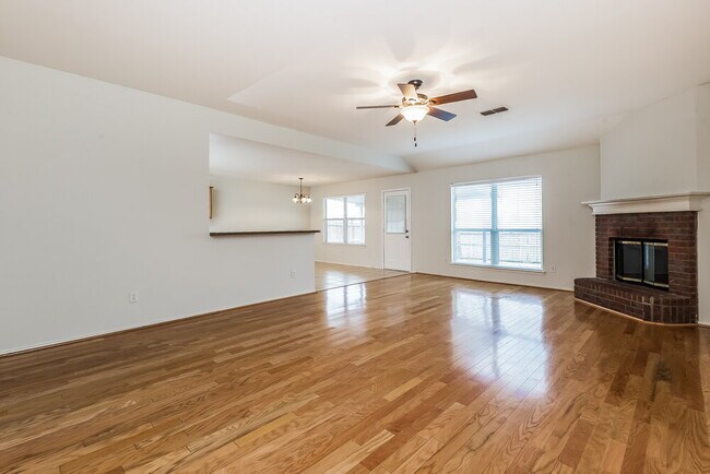 Foto del edificio - 1101 Marcia Ln