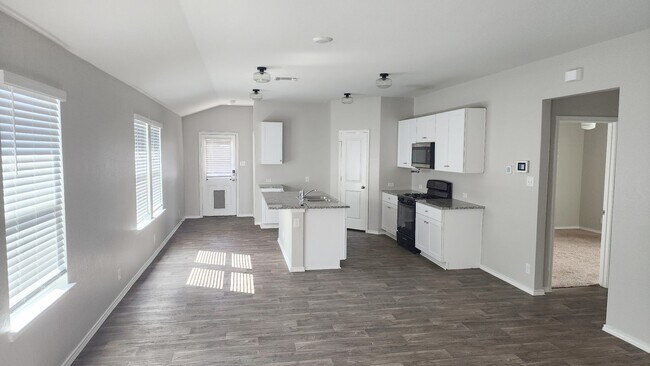 Building Photo - 4051 Fort Palmer Blvd