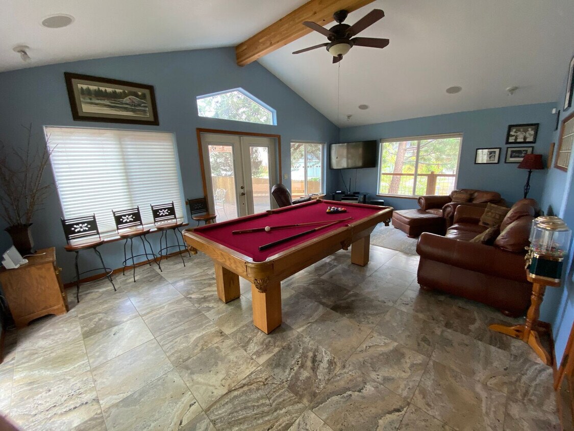 Foto principal - 1021 SE Teakwood Dr