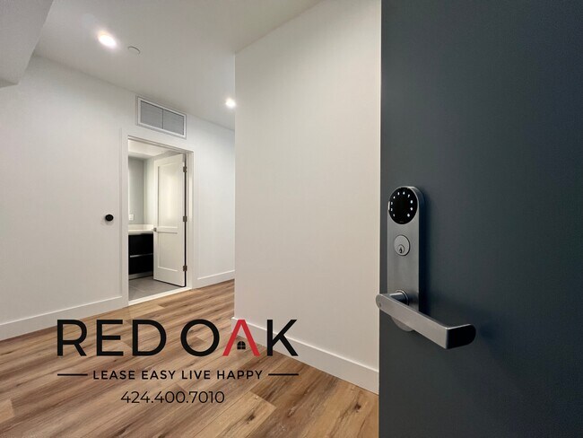Foto del edificio - 5801 Camerford Ave