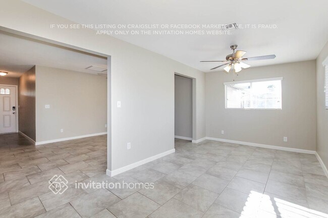 Building Photo - 2720 E Michelle Dr