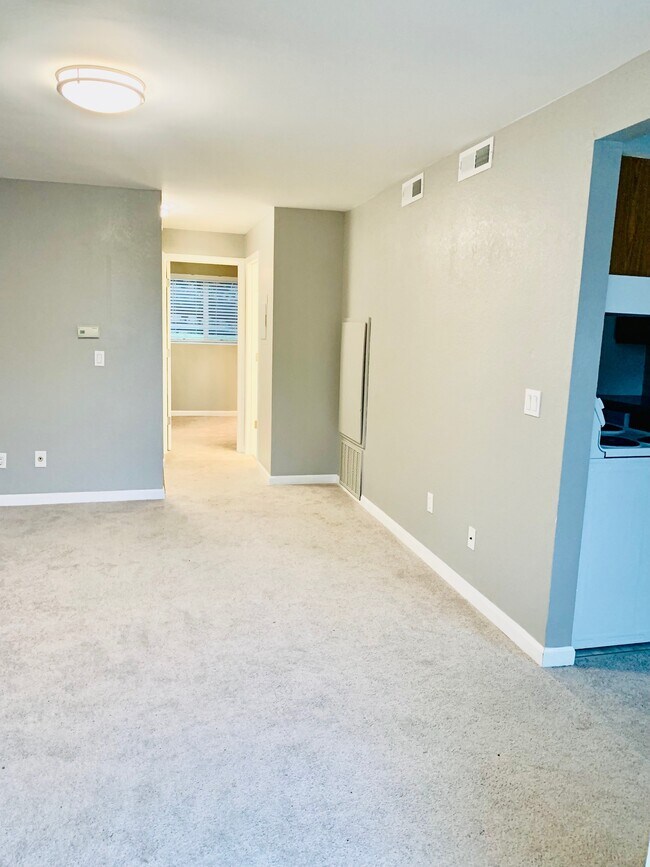 Living Room - 3505 S 160th St