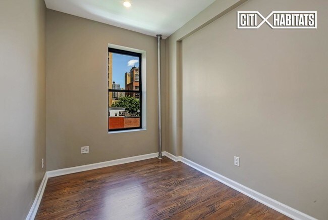 Foto del edificio - 314 E 78th St