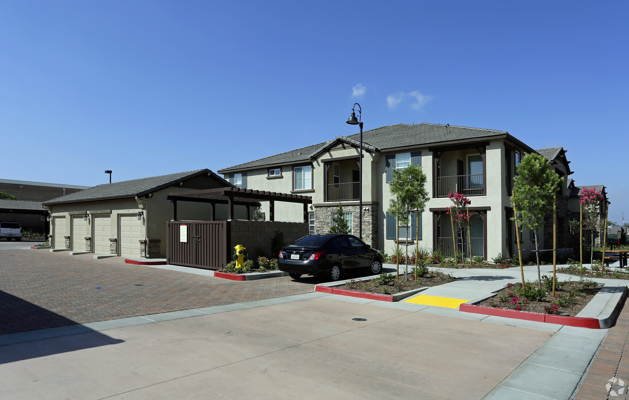 Cedar Glen Apts