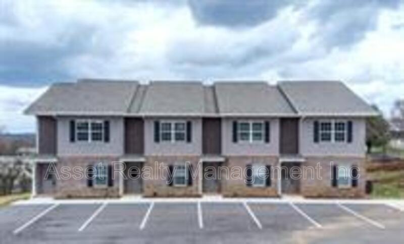 Foto principal - 919 Warrior Hill Dr