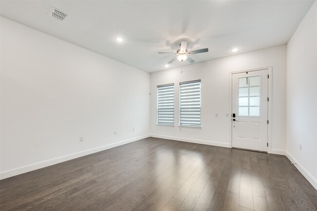 Building Photo - 4565 Stone Valley Trl