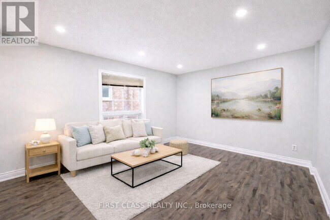 Building Photo - 3280 Pilcom Crescent