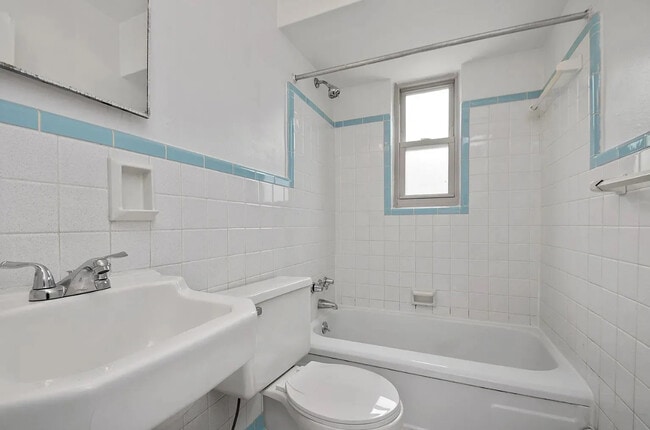 Foto del edificio - 337 E 41st St