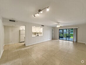 Building Photo - 2112 S Cypress Bend Dr