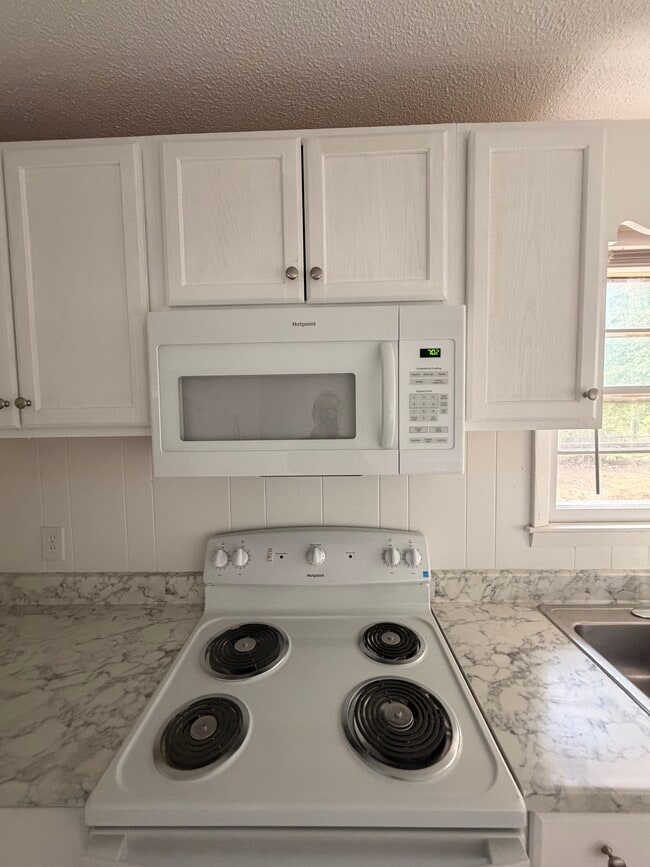 New microwave - 1894 State Rd S-38-1456