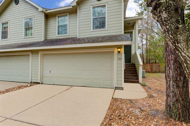 Building Photo - 186 S Walden Elms Cir
