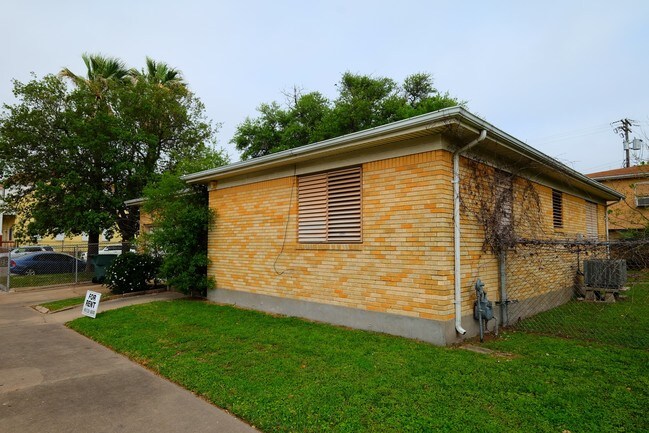 Building Photo - 2512 Avenue K