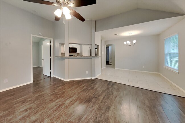 Foto del edificio - 18203 Campbellford Dr
