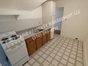 Building Photo - 1618 Roselynn St