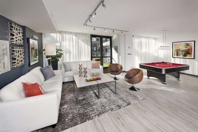 Foto del edificio - 2300 Ludlam Rd