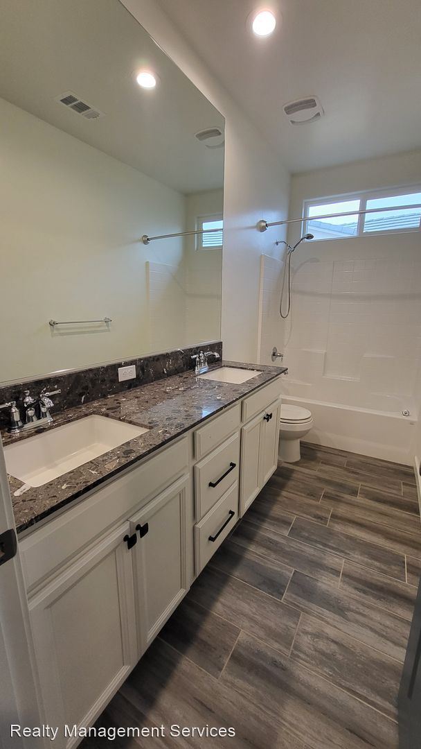 Foto del edificio - 4 br, 2 bath House - 15018 Mahogany Ct