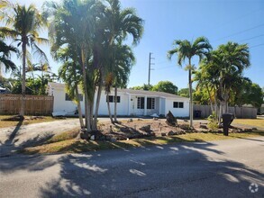 Building Photo - 14400 SW 98th Ave
