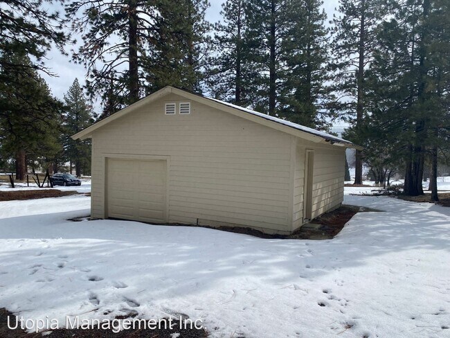 Foto del edificio - 3 br, 2 bath House - 707-690 Wingfield Rd E.