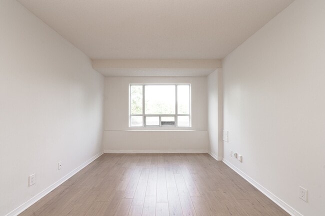 Photo du bâtiment - 333 Sidney Belsey Crescent