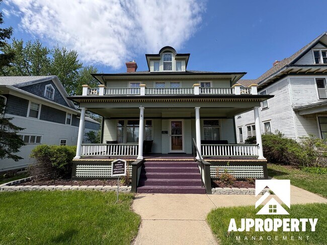 Foto del edificio - 119 N Summit Ave