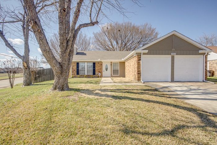 Primary Photo - 7401 Deer Park Dr. Fort Worth, TX 76137