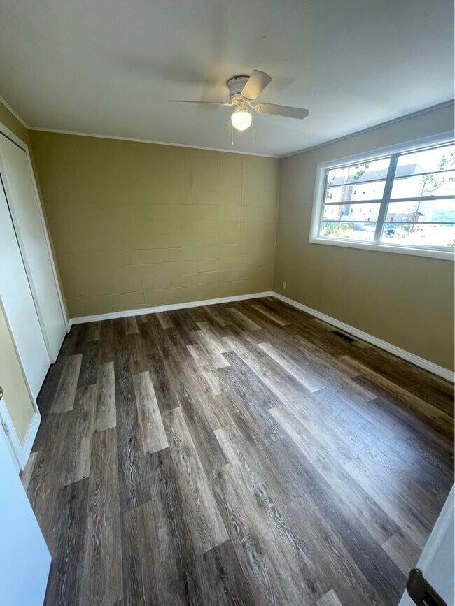 Foto del edificio - 136 Kimberling City Ctr Ln