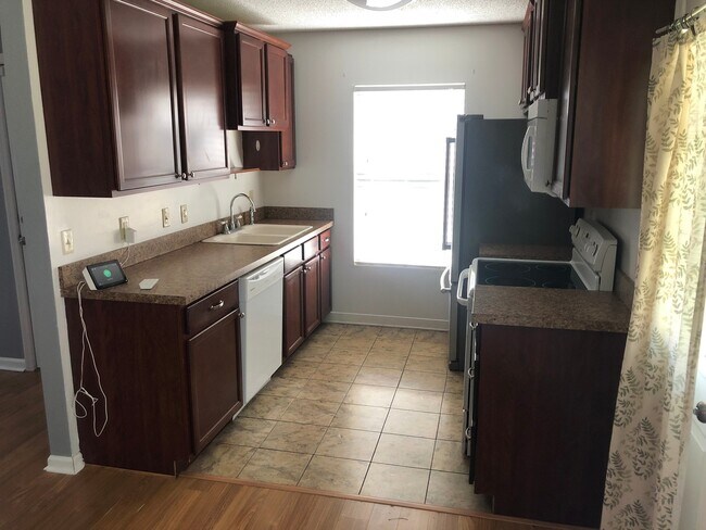 Foto del edificio - 3/2 House in Northeast Tallahassee