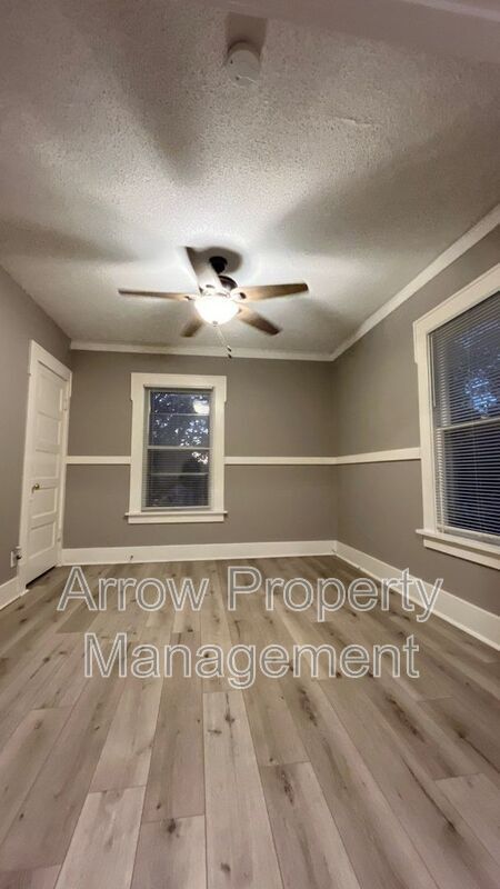 Foto del edificio - 1530 N 32nd St