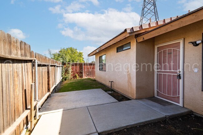 Building Photo - 8506 Laborough Dr