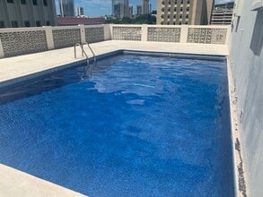 Building Photo - Pacificana Atlas 1125 Young St