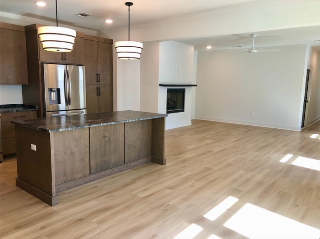 Building Photo - Coming Soon in East Hill