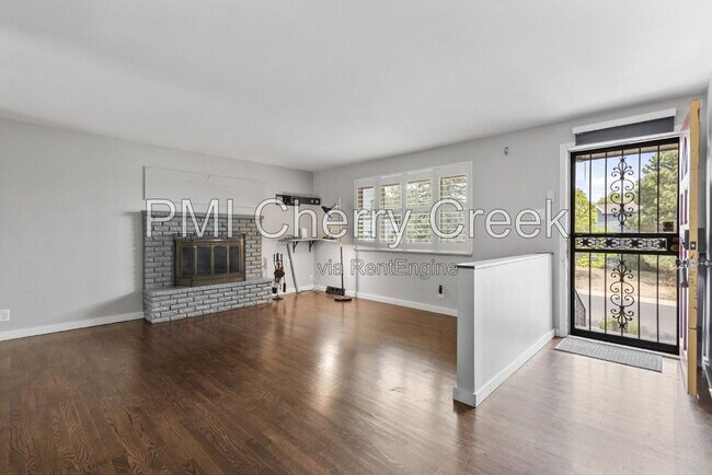 Foto del edificio - 1364 W Center Ave