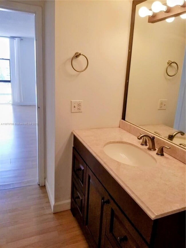 Building Photo - 13499 Biscayne Blvd