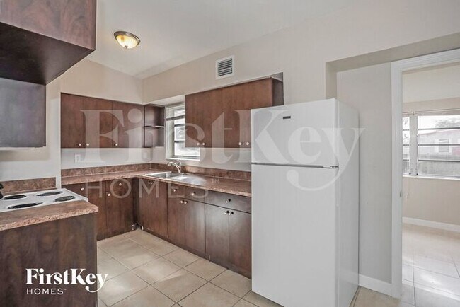 Foto del edificio - 3440 NW 177th Terrace