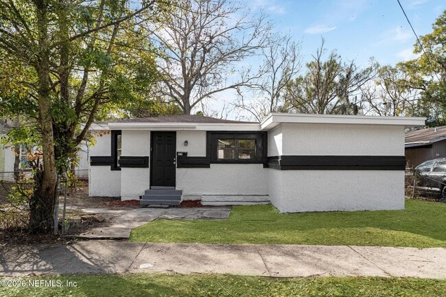 Foto del edificio - 1830 W 27th St