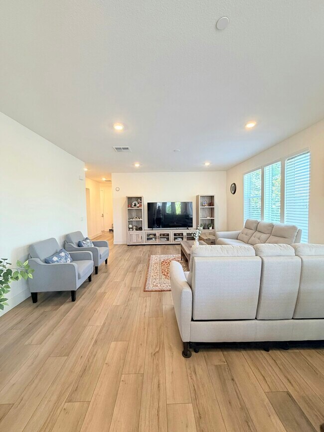 Foto del edificio - 44908 Wisdom Rd