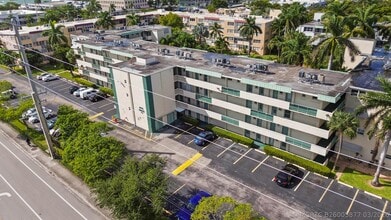 Building Photo - 1333 E Hallandale Beach Blvd