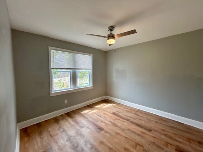 Building Photo - 1411 Filbert St