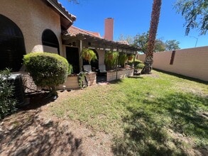 Building Photo - 2853 Laguna Dulce Way