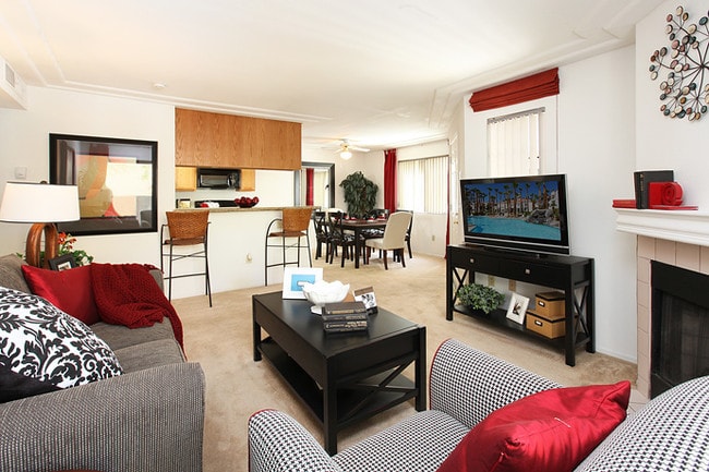 Building Photo - Ladera Apartments