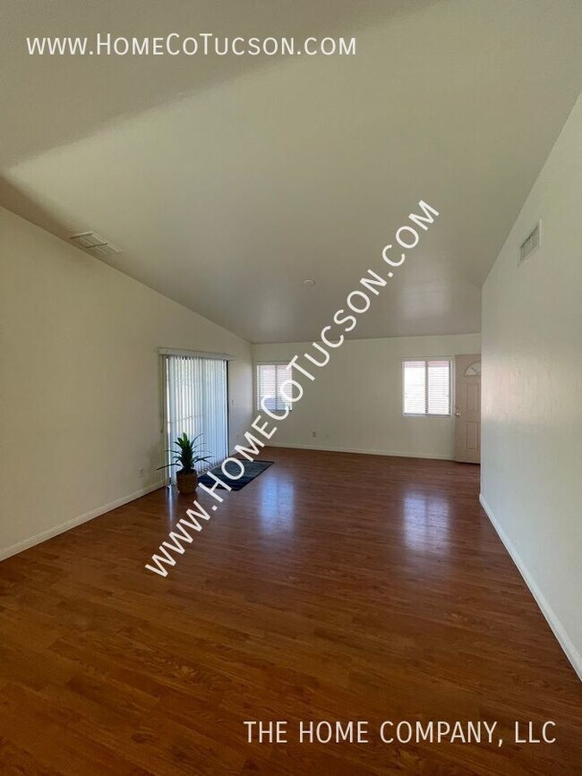 Foto del edificio - AVAILABLE May 29th! 2887 E Paseo La Tierra...